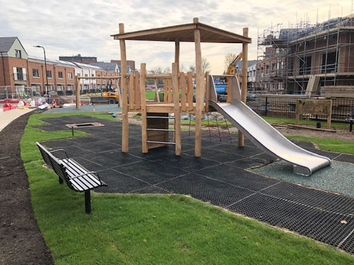 Hevelock Southall Project - Hardwood Robinia Playground Equipment Manufacturer West Sussex East Sussex Surrey Hampshire London
